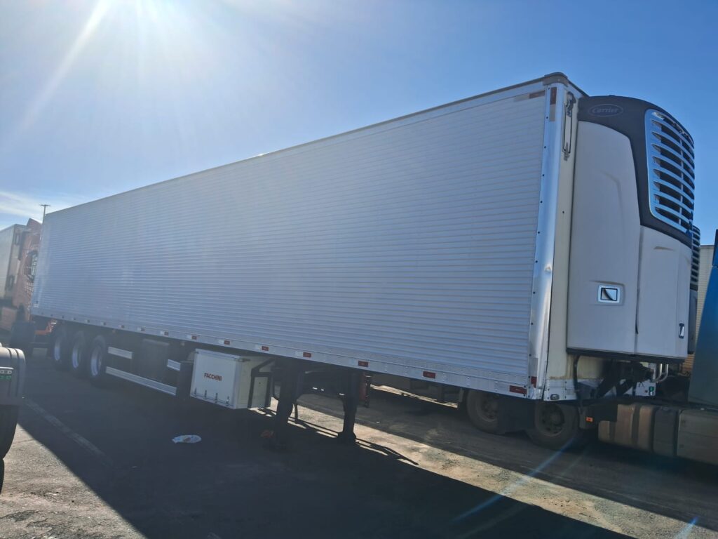 Frigorifica Facchini 3 eixos Ano 2018/2019