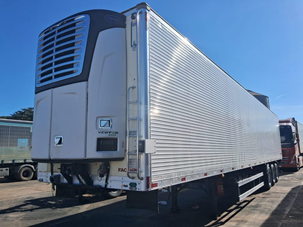 Frigorifica Facchini 3 eixos Ano 2018/2019